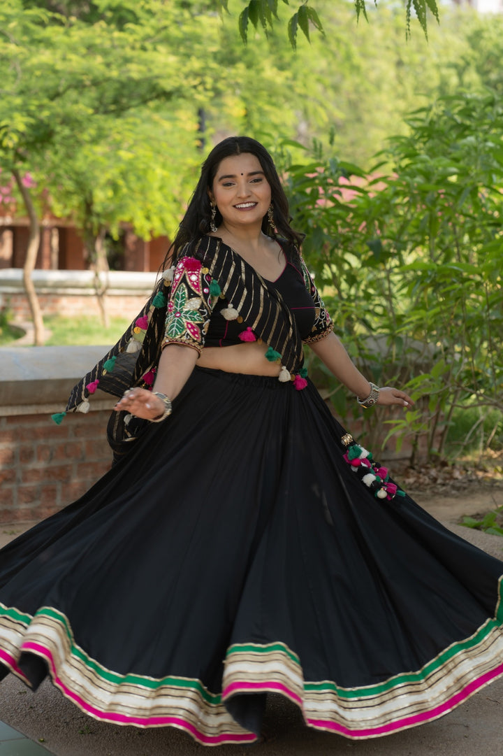 Karis Lehenga – Black