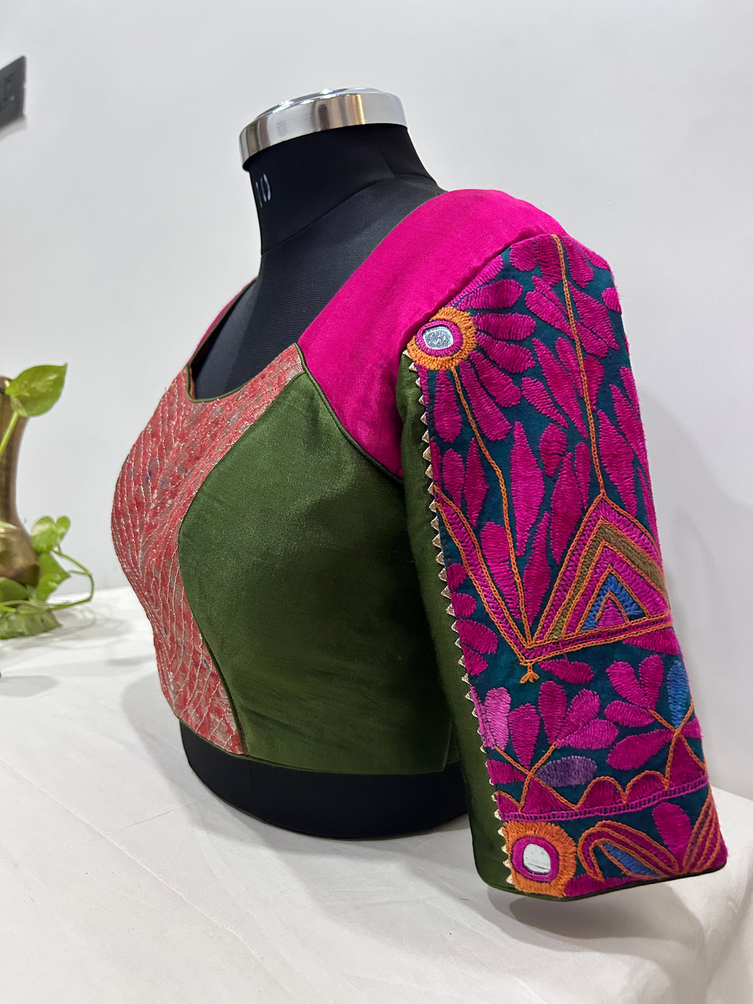 Riwaaz Blouse – Pink & Green