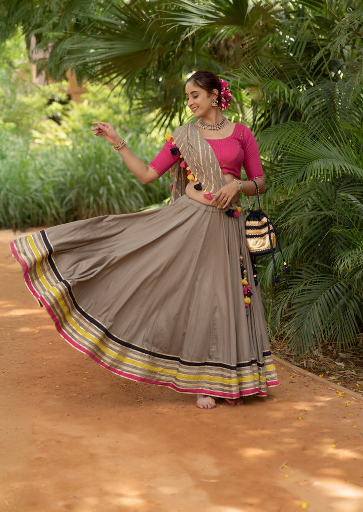 Suhana Lehenga – Grey
