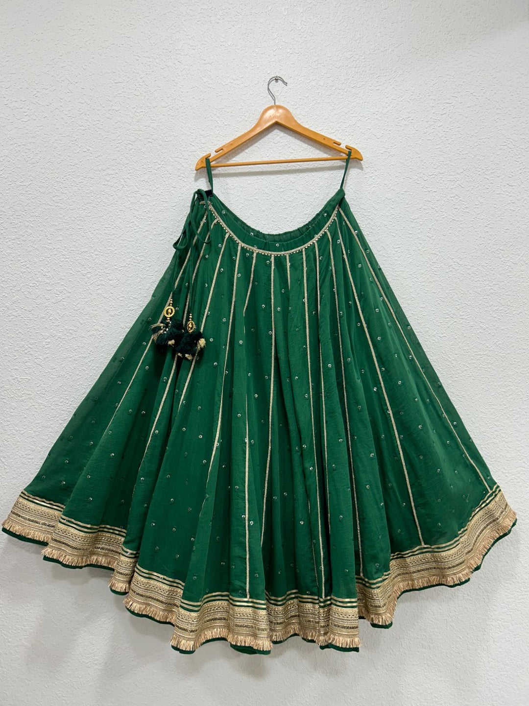 Elegant Chanderi chaniya with graceful festive flare and traditional styling