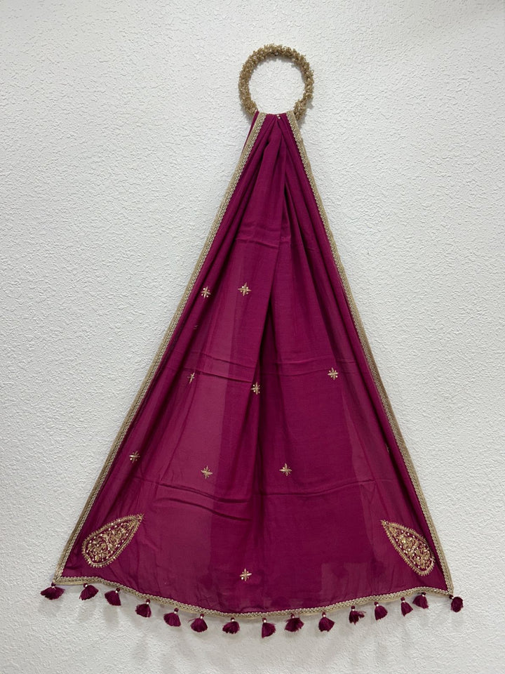 Ethnic Chanderi cotton dupatta showcasing artisanal embroidery craftsmanship
