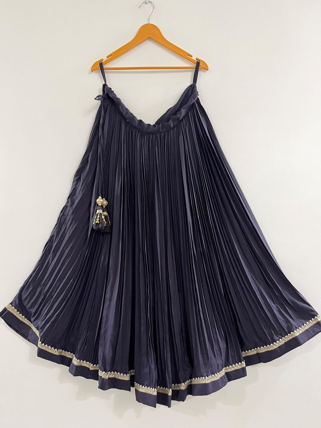 Navratri Pleated Chaniya | Golden Border |Pohi Studio Ahmedabad
