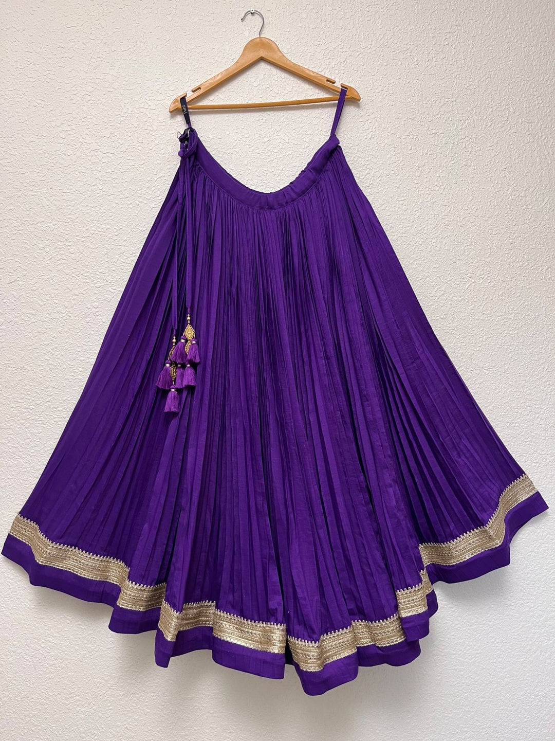 Maska cotton Navratri chaniya with elegant golden border