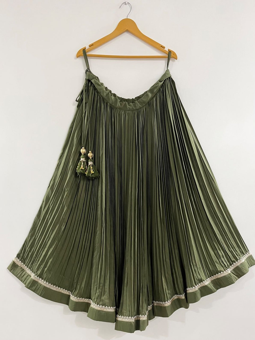 Navratri Pleated Chaniya | Golden Border |Pohi Studio Ahmedabad